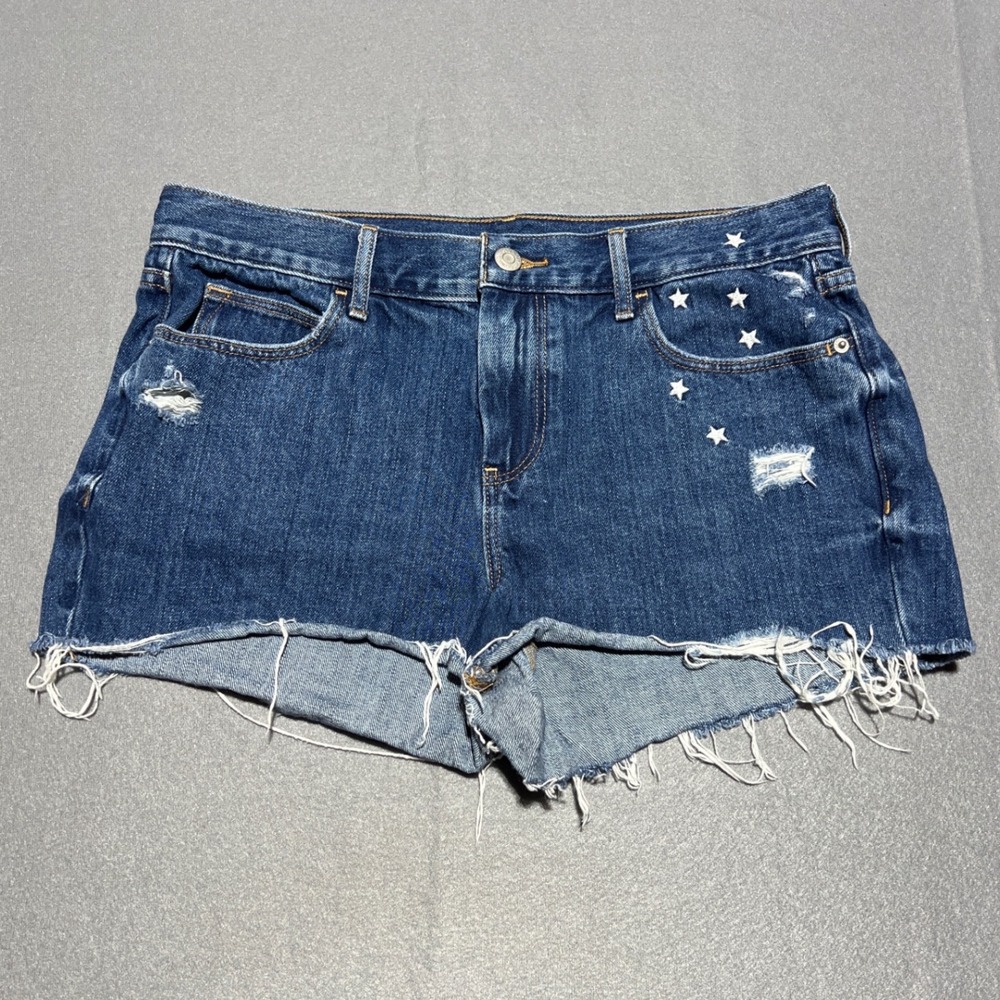 Old Navy Boyfriend Denim Shorts Blue Distressed Star Embroidered Frayed Hem 32